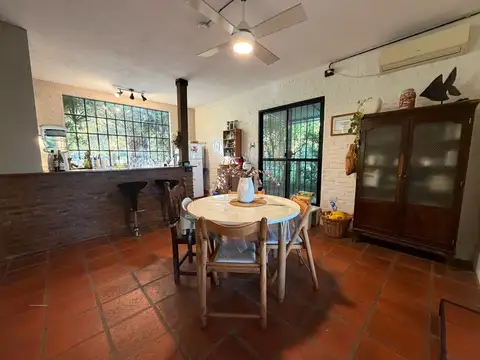 Casa 5 ambientes con 1 baño