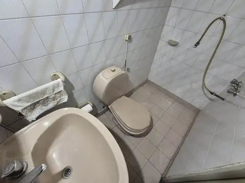 Depto Tipo Casa en Venta con 1 cocheras