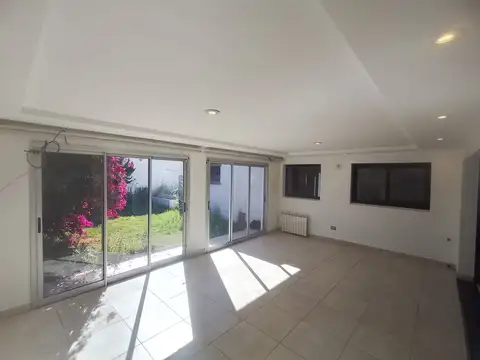 VENTA  Hermosa Propiedad en el Barrio "Alto La Loma"