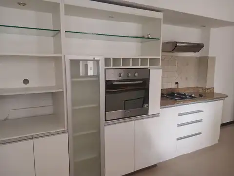 Casa 6 ambientes con 2 baños