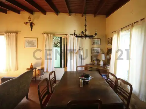 Casa 4 ambientes con 1 baño