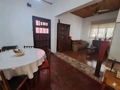 Depto Tipo Casa en Venta de 4 ambientes