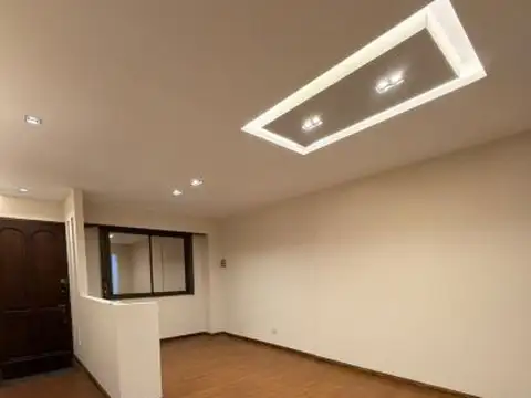 Casa 5 ambientes con 1 baño