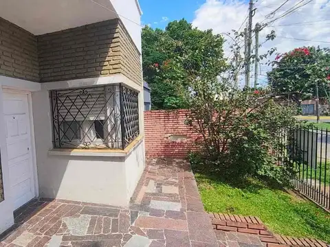 Casa en Venta en Bernal Oeste, USD 65.000