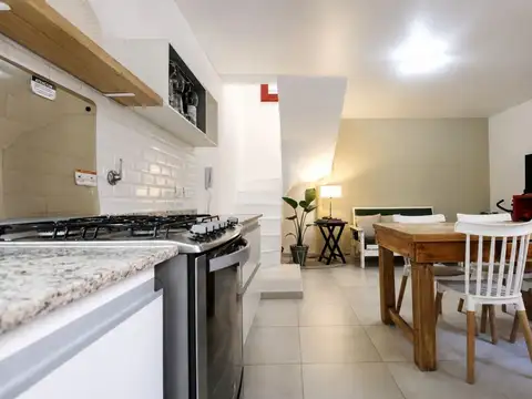 Depto Tipo Casa 2 ambientes con 1 baño