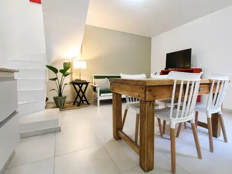 Depto Tipo Casa en Venta de 2 ambientes