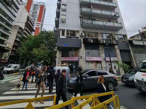 2 AMB JUNIN 410 (BARRIO: CONGRESO/FACULTAD)