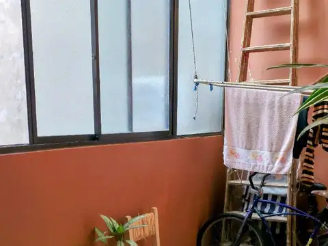 Depto Tipo Casa 5 ambientes con 2 baños