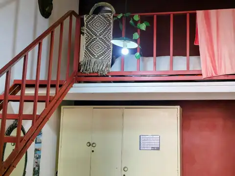 Depto Tipo Casa en Venta 80 años