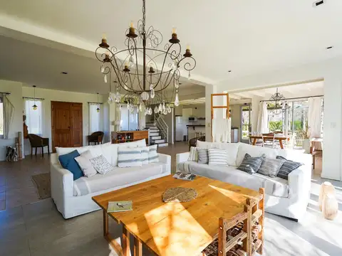 Casa en Venta al Oeste