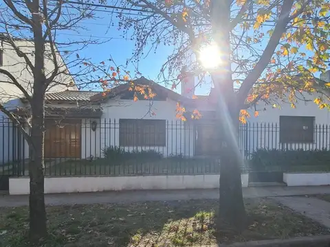 Dr Muñiz 1000