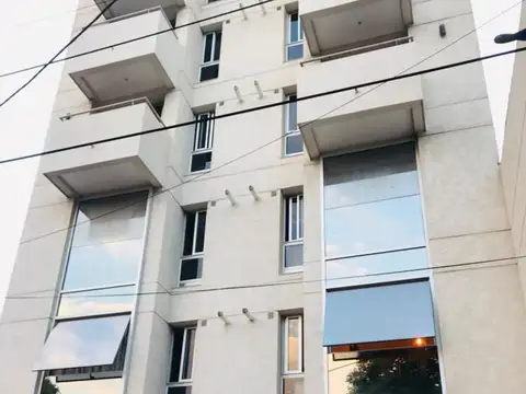 depto alquiler 1 dorm. Dean Funes 700