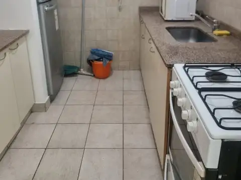 Excelente monoambiente amoblado c/ balcon fte baño completo