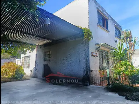 CASA 4 DORMITARIOS,PISCINA,COCHERA, PARQUE,  APTA CREDRITO
