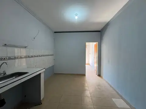 Pompeya 4800, Piso 1°