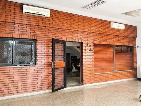 VENTA CASA 5 AMB. VALENTIN ALSINA PILETA QUINCHO