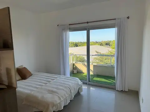 Monoambiente luminoso en Escobar Centro , bajas expensas