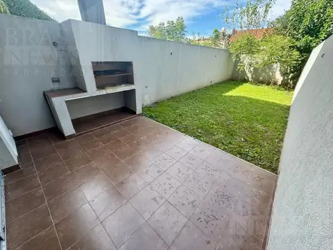 Depto Tipo Casa en Venta de 4 ambientes