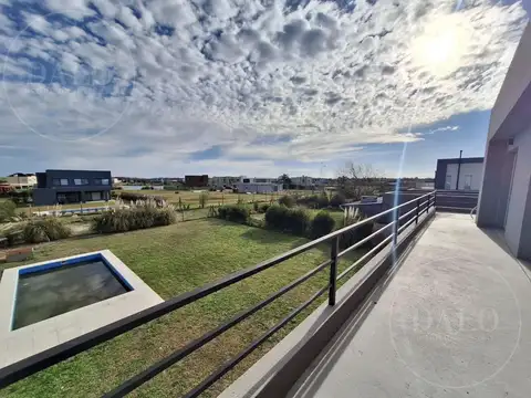 Casa en Alquiler al Norte