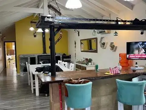 OPORTUNIDAD VENTA CASA 4 AMBIENTES EN PARQUE LELOIR