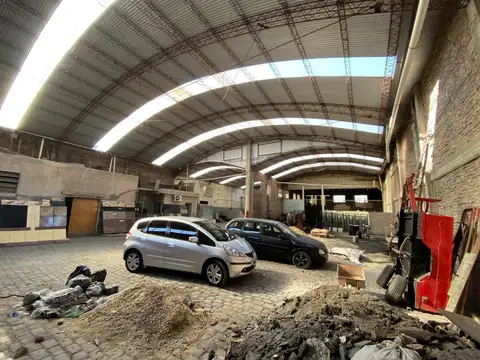 EXCELENTE OPORTUNIDAD venta Deposito en Villa Centenario