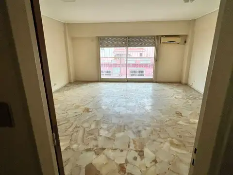 Departamento en Alquiler en Flores, $ 800.000