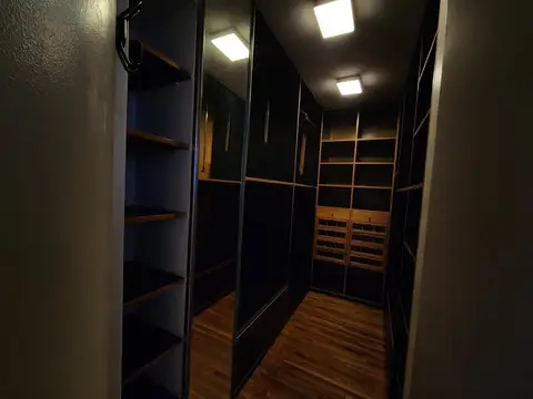 Departamento 11 ambientes con 3 baños