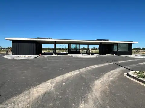 Lote al lago en Barrio Silvestre Nordelta
