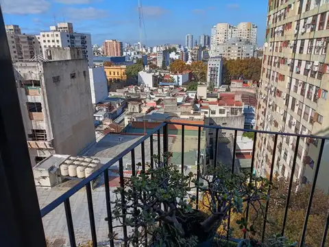 Avenida Hipólito Yrigoyen 3200