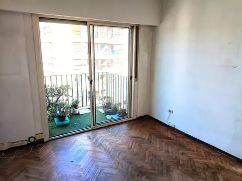 Avenida Hipólito Yrigoyen 3200