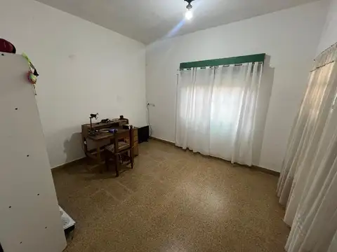 Vendo casa 3 dormitorios y cochera