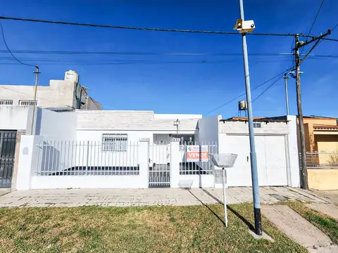 Vendo casa 3 dormitorios y cochera