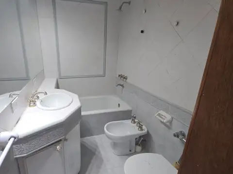3 AMBIENTES AMPLIO ONCE OPORTUNIDAD  