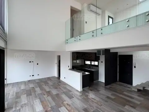 Departamento en Alquiler con 2 cocheras