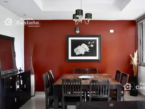 Casa 6 ambientes con 5 baños