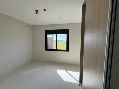 CASA A ESTRENAR
