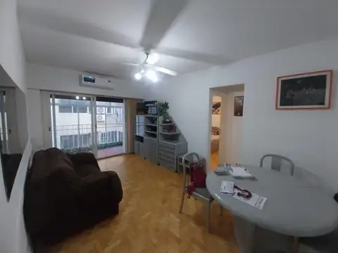 Pacheco De Melo 2900, Piso 7