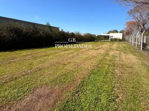 Terreno en Venta en Pilar del Este - Santa Elena, Countries y Barrios Cerrados en Pilar