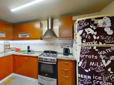 Casa en Venta con 2 cocheras