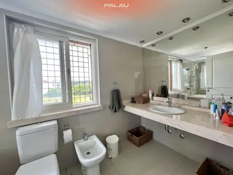 Casa 7 ambientes con 7 baños