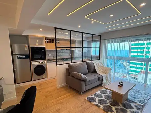 VENTA - Departamento 3 ambientes con balcón saliente y vista al mar en Centro - Mar del Plata