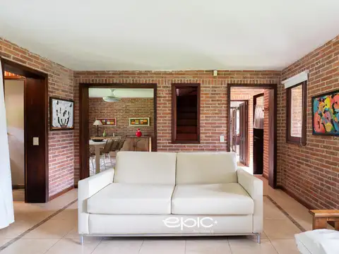 Casa en Venta al Oeste