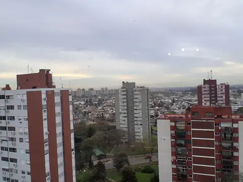 Departamento 3 ambientes C/ espacio guarda coches VENTA  (Villa Celina )