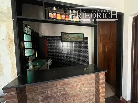 Casa 3 ambientes con 1 baño