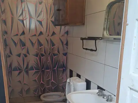 Alquiler galpón con lote y tinglado