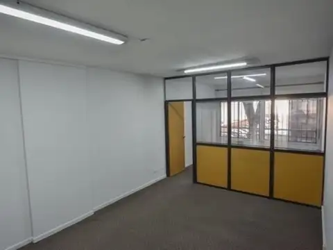 38M2 Amplio monoambiente dividido excel zona Av Corrientes