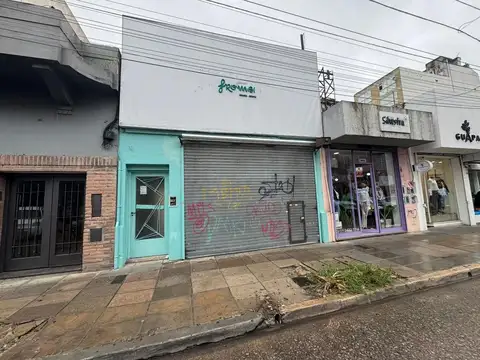 EN ALQUILER LOCAL SOBRE LA CALLE BONIFACINI A MTS PEATONAL