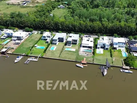 Venta casa al Rio -Tigre - B San Juan- 6 amb