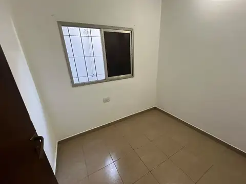 Depto Tipo Casa en Alquiler al Este