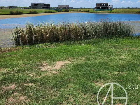 Terreno en Venta 50  mts Fondo